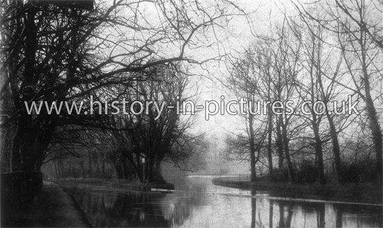 The Reservoir, Enfield, Middlesex. c.1920.